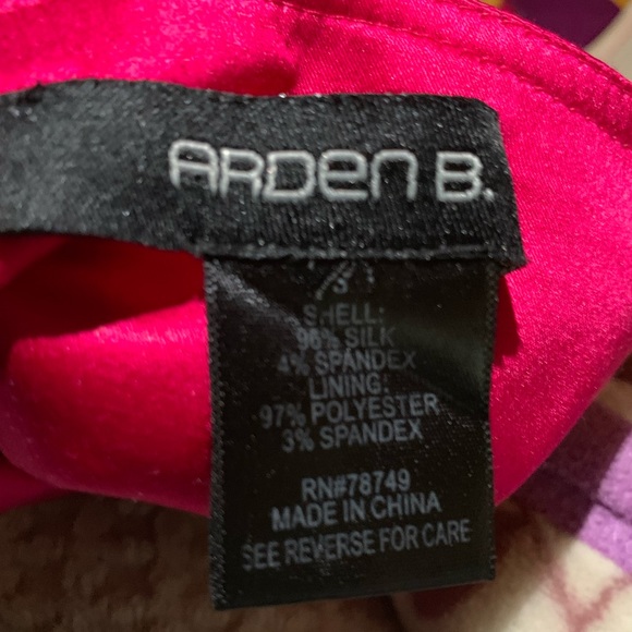 Arden B Abstract Pattern Dress Size Small - Picture 7 of 7